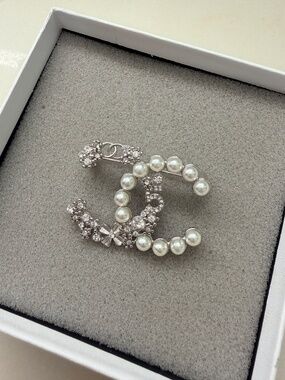 Chanel Crystal Pearl Pin